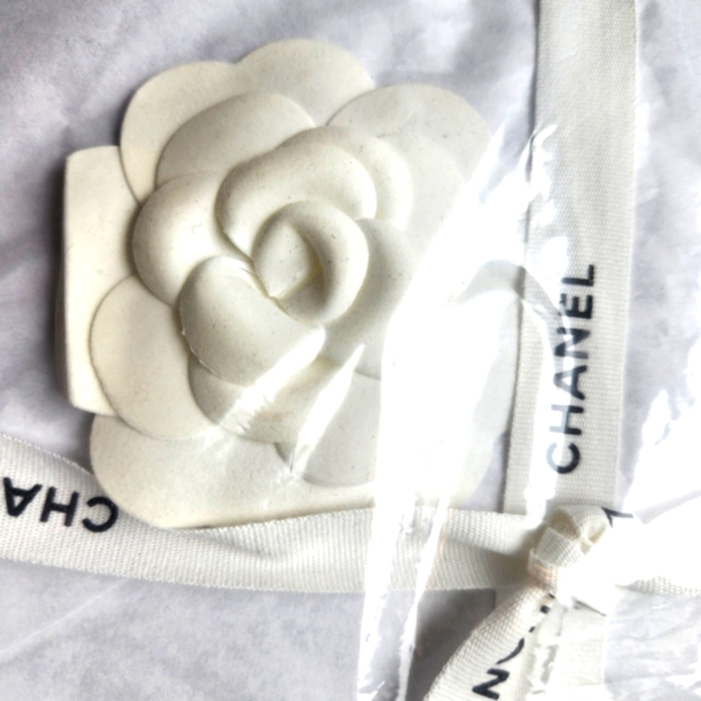 CHANEL NIB Ribbon Camellia 31 Rue Cambon 2023 #25 Movie Models 100 Years Cinema